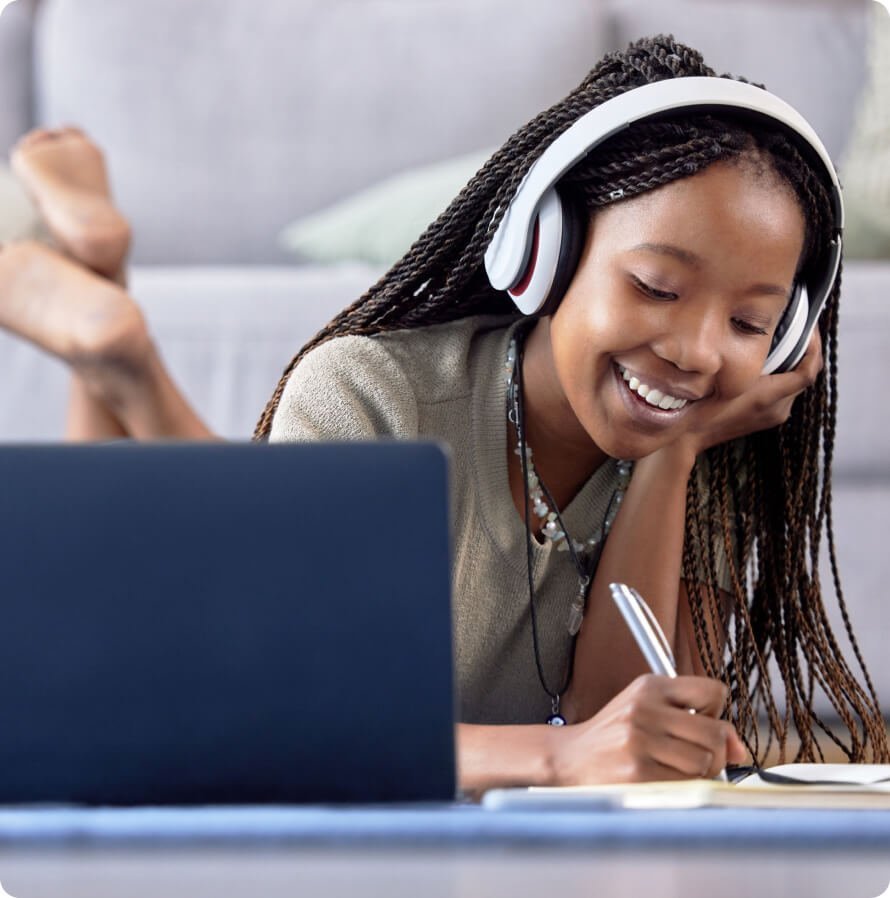 patients learning at Healthy Liver Foundation